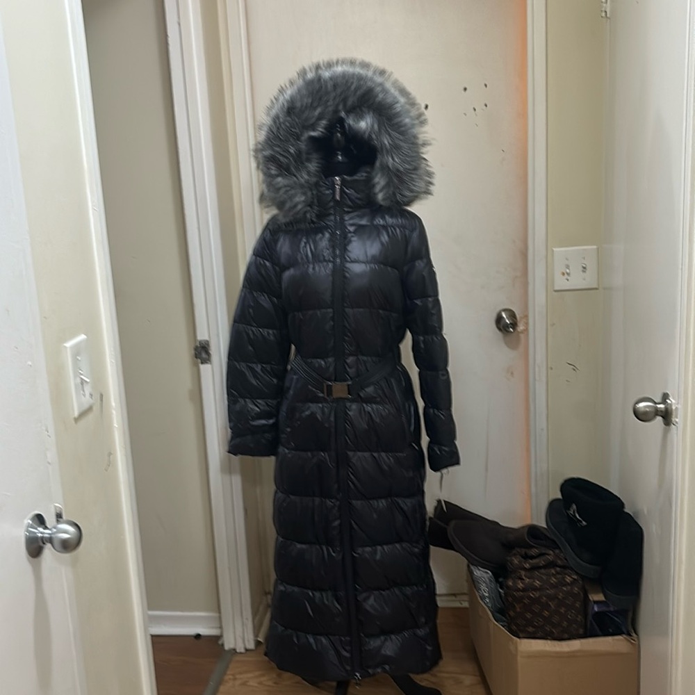 3️⃣5️⃣0️⃣ Brand new authentic Michael kors winter jacket